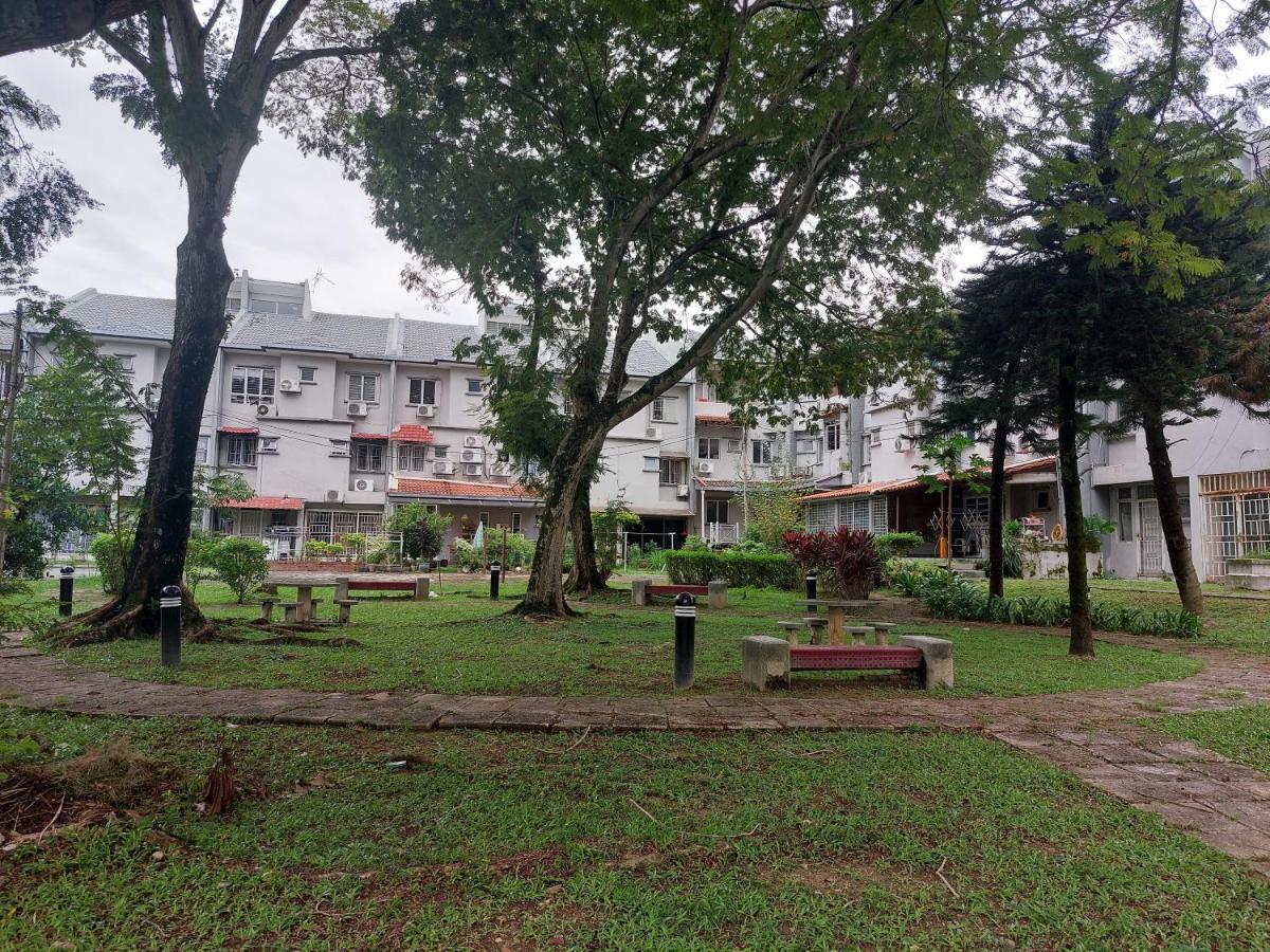 Home Stay Room * Kuala Lumpur